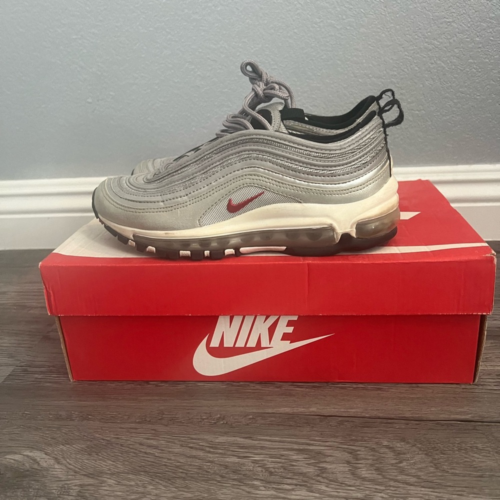 Nike “silver bullet” sneakers